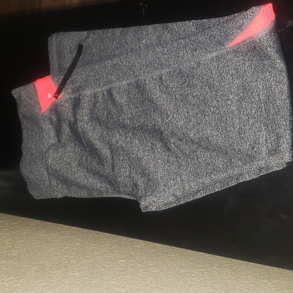 Elite fit leggings